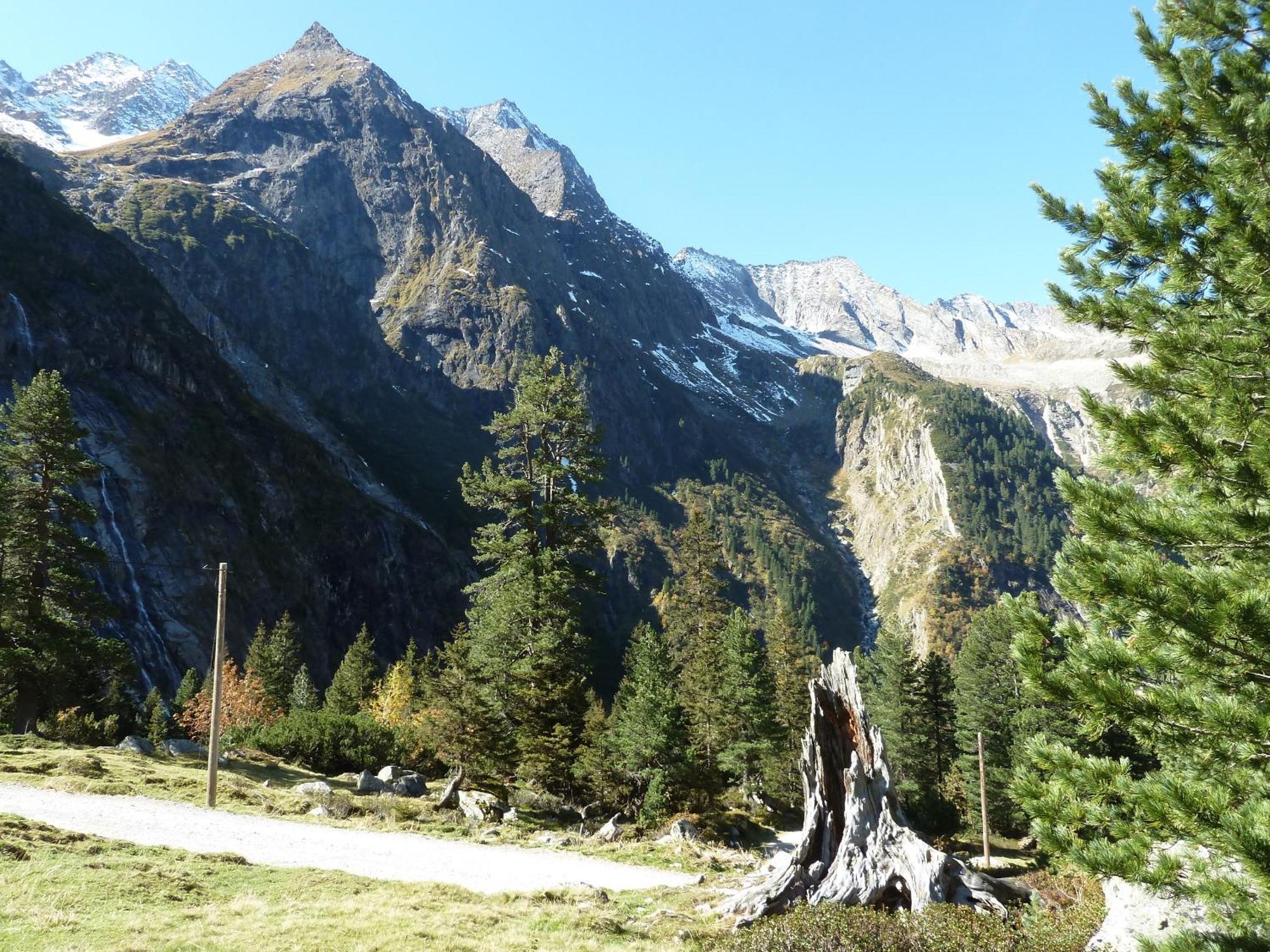 Hotel Gasthaus Schwarzenstein Ginzling Buitenkant foto